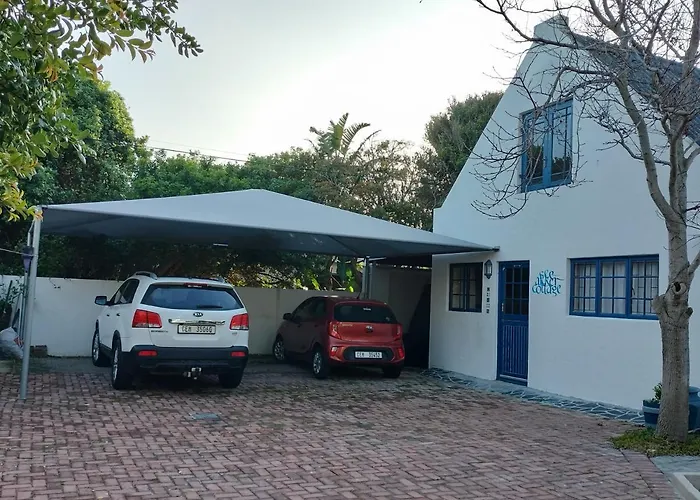 See Akker Cottage